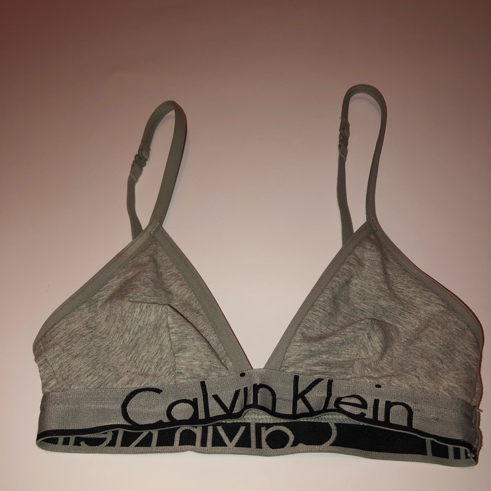 Women’s XS Calvin Klein Triangle Bra
